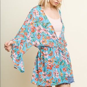 Umgee sheer ruffled wide sleeve kimono w/ tie NWT